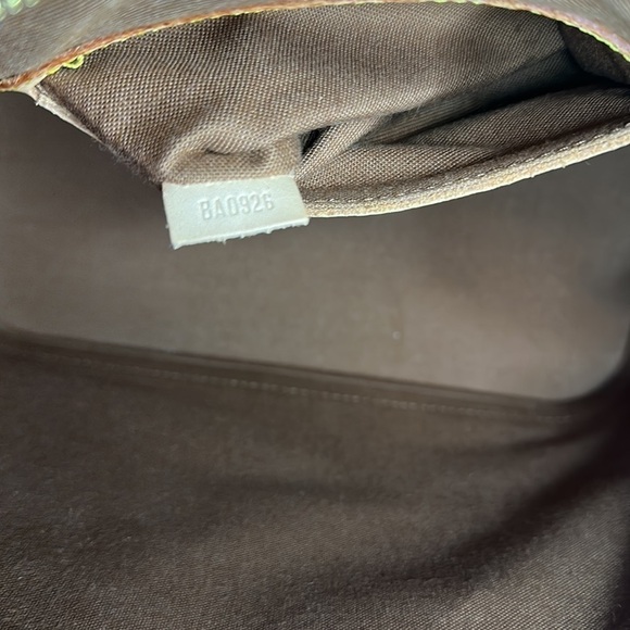 3 𝑳𝒐𝒖𝒊𝒔 𝑽𝒖𝒊𝒕𝒕𝒐𝒏 𝑨𝑳𝑴𝑨 𝑷𝑴 (Date Code BA0926) - Picture 12 of 12